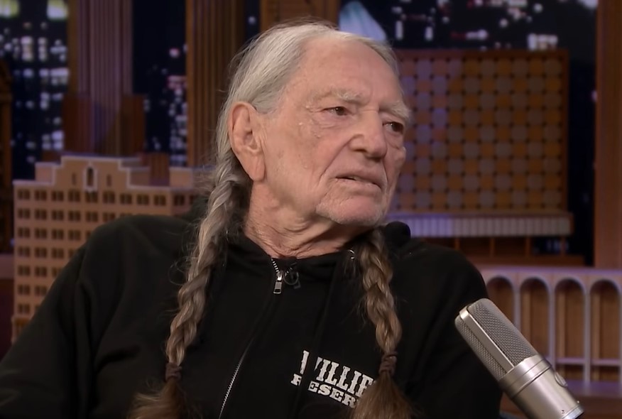 How much does Willie Nelson make in royalties