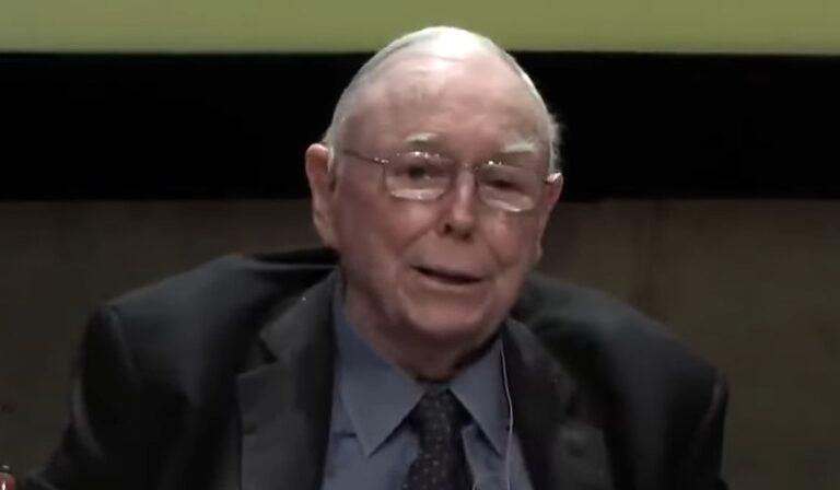 Why is Charlie Munger's Net Worth So Low